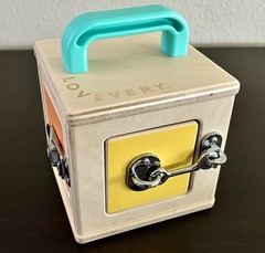 Lovevery Wood Lockbox Montessori Learning Educational Toy Latch Activity Cube