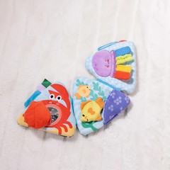 Melissa & Doug Ocean Tummy Time Triangle Baby Toy Infant Developmental NEW