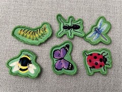 Lovevery Fuzzy Bugs Shrub The Adventurer Play Kit Montessori 6 Insects & Tree