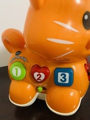 VTech CATCH ME KITTY – Develops Motor Skills and Teaches Numbers & Shapes