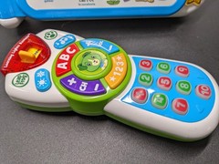 LeapFrog Learning Toy Bundle Scout Remote + 100 Words Book