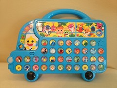 Pinkfong Learning Alphabet English Version Bus Play Toy Baby & Kids Works Nice
