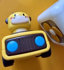 6 in 1 Busy Activity Cube Toddlers Fidget Sensory & Iplay Giraffe Push & Go Car
