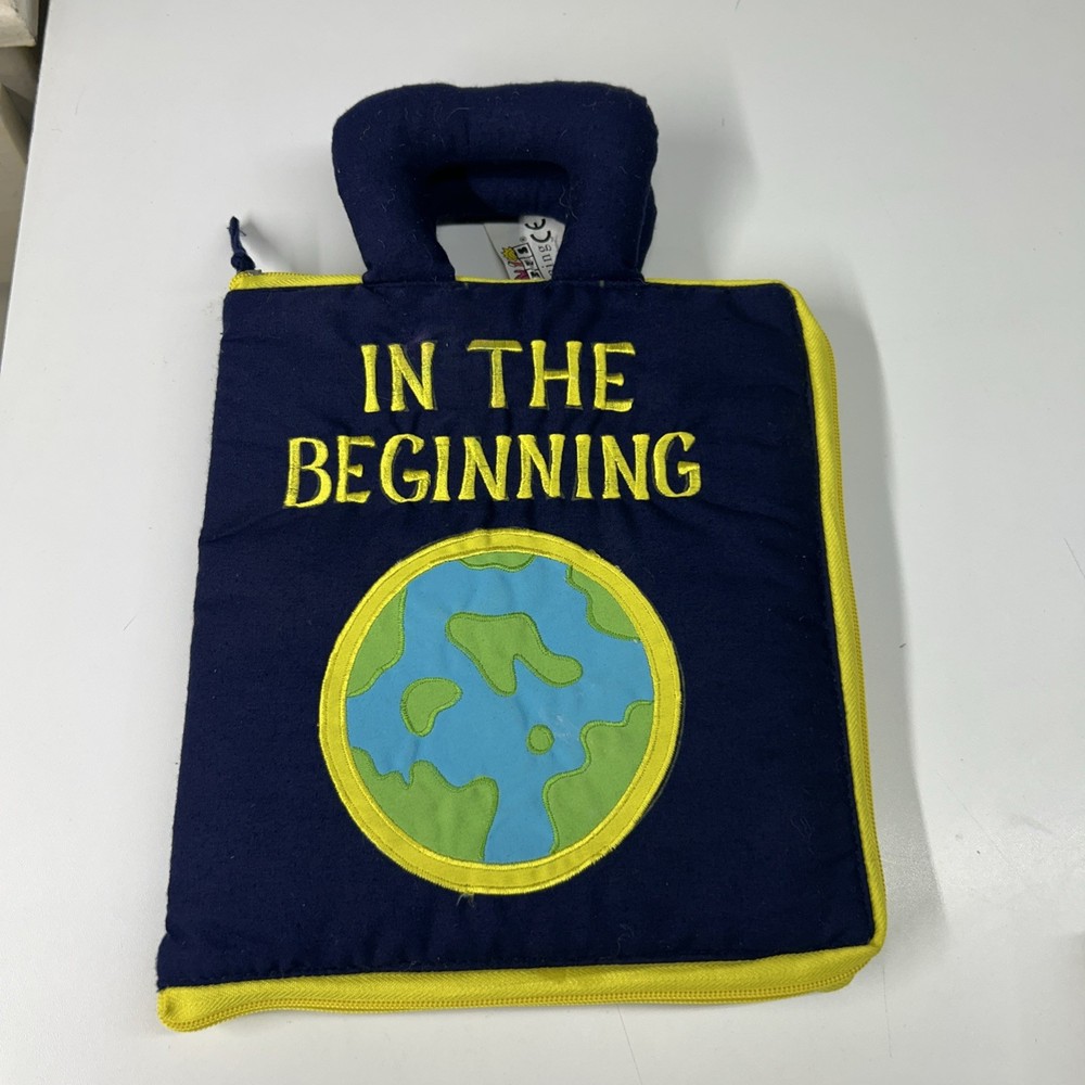 POCKETS OF LEARNING IN THE BEGINNING ZIP UP CLOTH CARRY BOOK CHRISTIANITY
