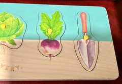 Lovevery Community Garden Vegetable Puzzle – Adventurer Play Kit 16-18 Months