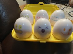 Tomy Toomies Hide & Squeak Eggs Toddler Matching Sorting Toy 6m+ Vtg 1993 Easter