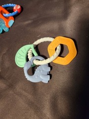LOT OF 5 – Nuby – Baby/Infant Teether Toys + No-Spill Snack Container