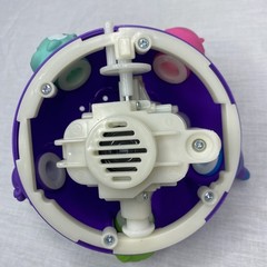 Spin Master CHUCKLE BALL Vibrating Motorized Bouncing Sensory Developmental Toy