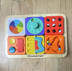 Fat Brain Toy Co. PlayTab Sensory Activity Board, Multicolor, 6 Tiles, 12-18M