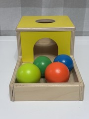 Lovevery Wooden Ball Drop Box 4 Ball 7-8 Months Montessori Toys Wood