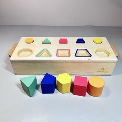 KiwiCo Pop-Up Shape Sorter Puzzle Wooden Blocks Match Colors Shapes Cute Faces