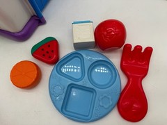 Fisher Price Laugh & Learn Learning Kitchen Lights Music & Sounds W/ Accessories