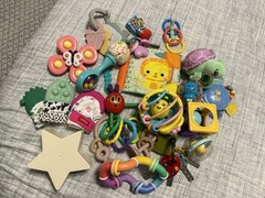 Lot Of 22 Baby Infant Toddler Montessori Teething Rattles Nesting Toys