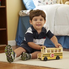 Melissa Doug School Bus Wooden Play Set with 7 Play Figures
