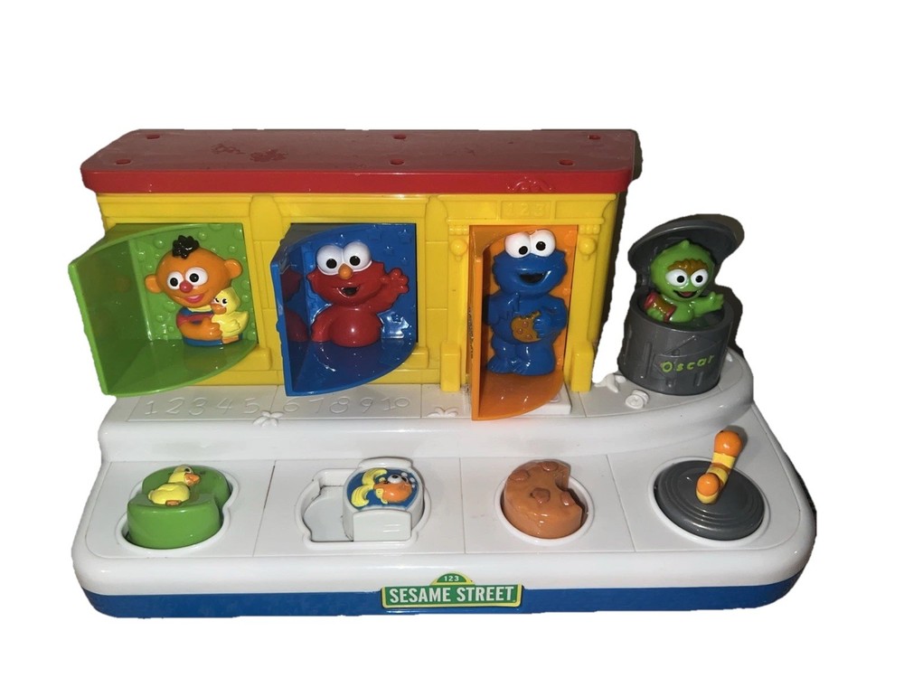 2004 Sesame Street Pop Up Toy Mattel Elmo Cookie Monster Oscar Tested Works!