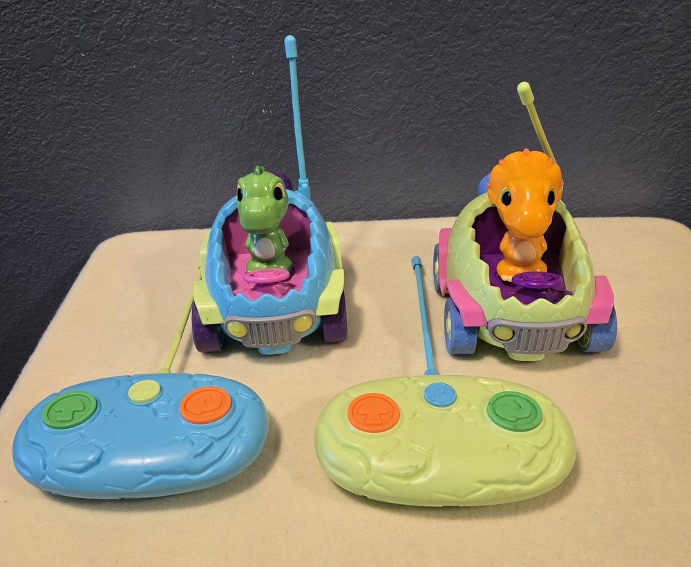 MindSprout Dino Chasers Set of 2 Remote Control Car for Toddler, Kids Toys EUC!