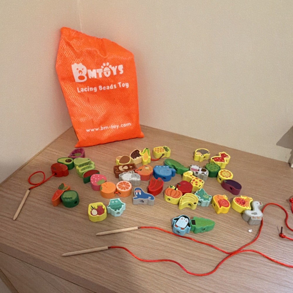 BMTOYS Wooden Lacing Beads Threading Set Animals & Fruits Multicolor Bag String