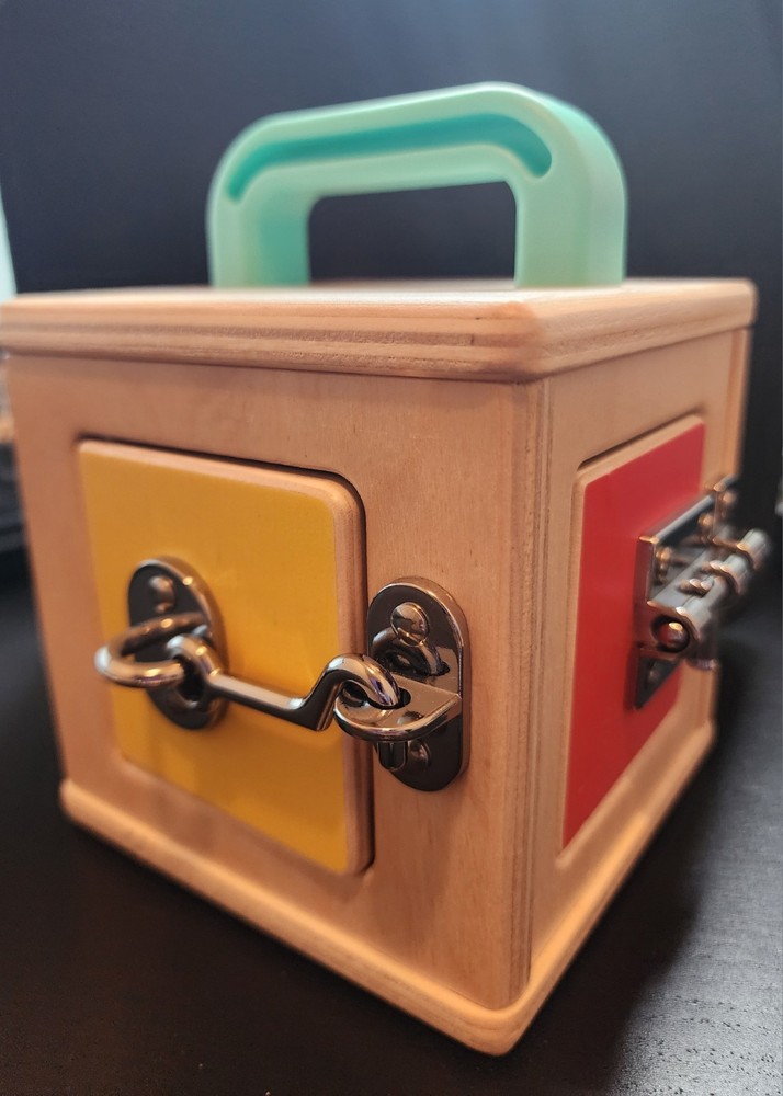 Lovevery Lock Box The Realist Play Kit 19-21 Months Montessori Toy