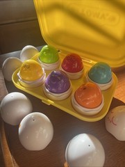 Vintage Tomy Hide N Squeak Eggs Shape Color Sorting Carton Learning Toy