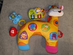 VTech Tummy Time Discovery Pillow Giraffe Plush Stuffed Animal with Musical Toy