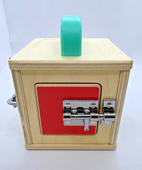 Lovevery The Lockbox Realist Play Kit Montessori Wooden Latch Toy 19-21 Months