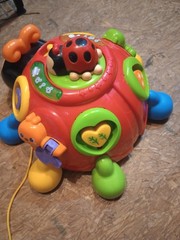 Vtech Crazy Legs Learning Bugs Ladybug Interactive Pull Toy Music Lights Up (D)