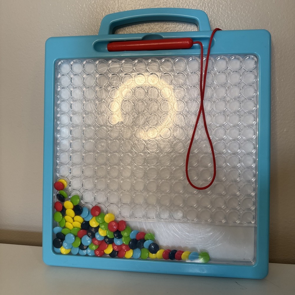 Chuckle and Roar – Magnetic Dot Art Designer – Kids Color by Number Toy – Mes