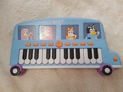 Bluey’s Electronic PIANO – Learn to Play Keyboard – Works Toy Cartoon Dog