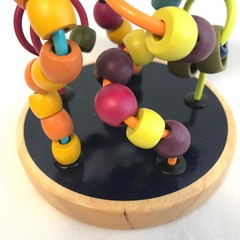 Battat B. Wood Bead Loopy Loo A-Maze Educational Wire Toy Colorful Beads 5″x8″
