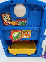 Fisher Price Laugh & Learn Learning Kitchen Lights Music & Sounds W/ Accessories