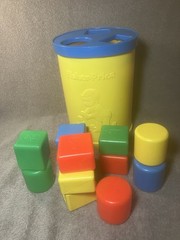 1977 Fisher Price Baby’s First Blocks Shape Sorter Bucket With 12 Shapes Vintage