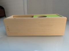Lovevery Sliding Box Top from The Thinker Play Kit 11-12 months & SOFT BALL