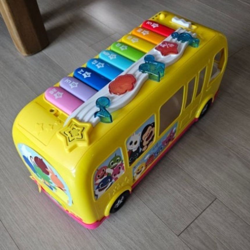 Pinkfong Baby Shark Fam Toy Singing Piano Bus Melody Korean English Songs