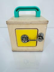 Lovevery Lock Box The Realist Play Kit (19-21 Months) Montessori Toy