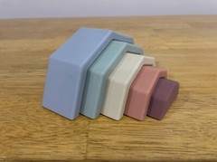 NWT Geo by Lelolo Rainbow Geometric Silicone Rainbow Stacker and Teether