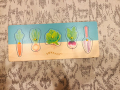 LOVEVERY Community Garden Vegetable Puzzle (The Pioneer PlayKit 16-18 months)