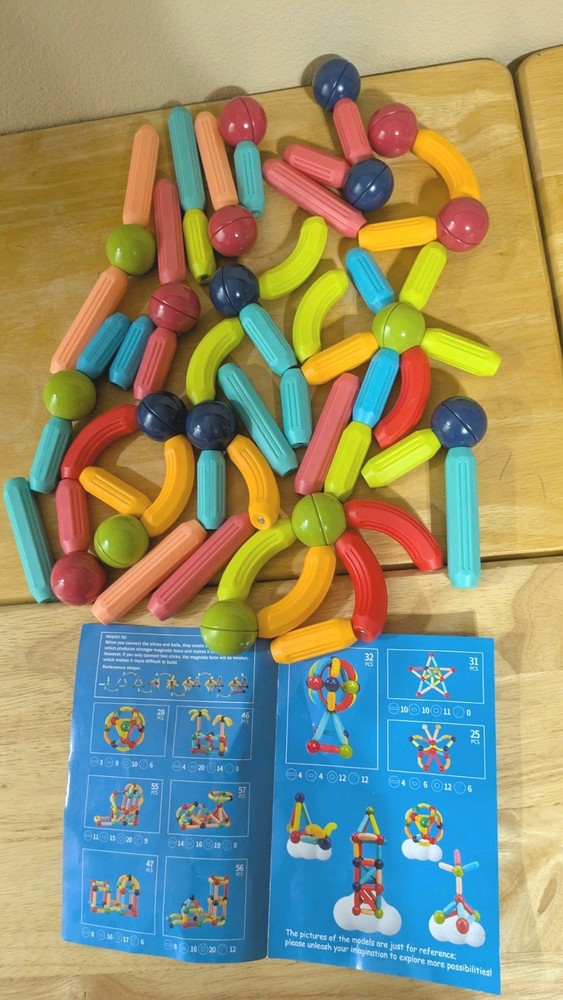 64PCS Magnetic Building Blocks – Montessori style Sensory Toys