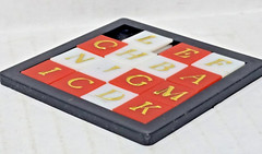 Vintage Number Slide Puzzle Classic Sliding Brain Teaser Game Toy