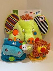 NEW DOLCE Safari Play & Learn Educational Soft Infant Baby Toy NEW