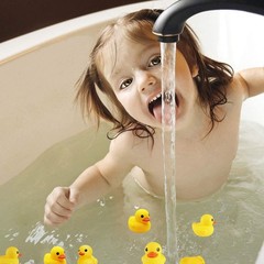 CICITOYWO Yellow Rubber Ducks, 10pcs Preschool Bath Toys Small,