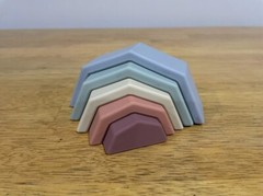 NWT Geo by Lelolo Rainbow Geometric Silicone Rainbow Stacker and Teether