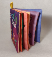 Soft Baby Book Fabric Cloth English Letter Alphabet Animal Crinkle Noise 4in.