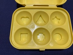 Tomy Egg Shape Sorting Toy Hide N Squeak 1993 Vintage Egg Carton Yellow