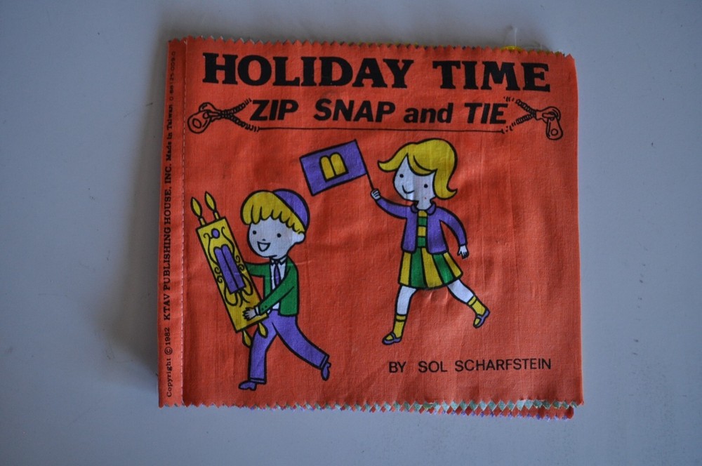 Vintage Jewish Holiday Time Zip Snap and Tie by Sol Scharfstein 1982