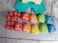 Hape Monster Math Balance Scale with Monster Family Figures Preschool & Toddler