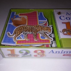 Animal Counting Book and Learning Play Set Wall Frieze 26 Piece Toys