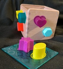 Wooden Shape Sorter Cube, 9 Colorful Shapes, Educational Wooden Toy for Toddlers