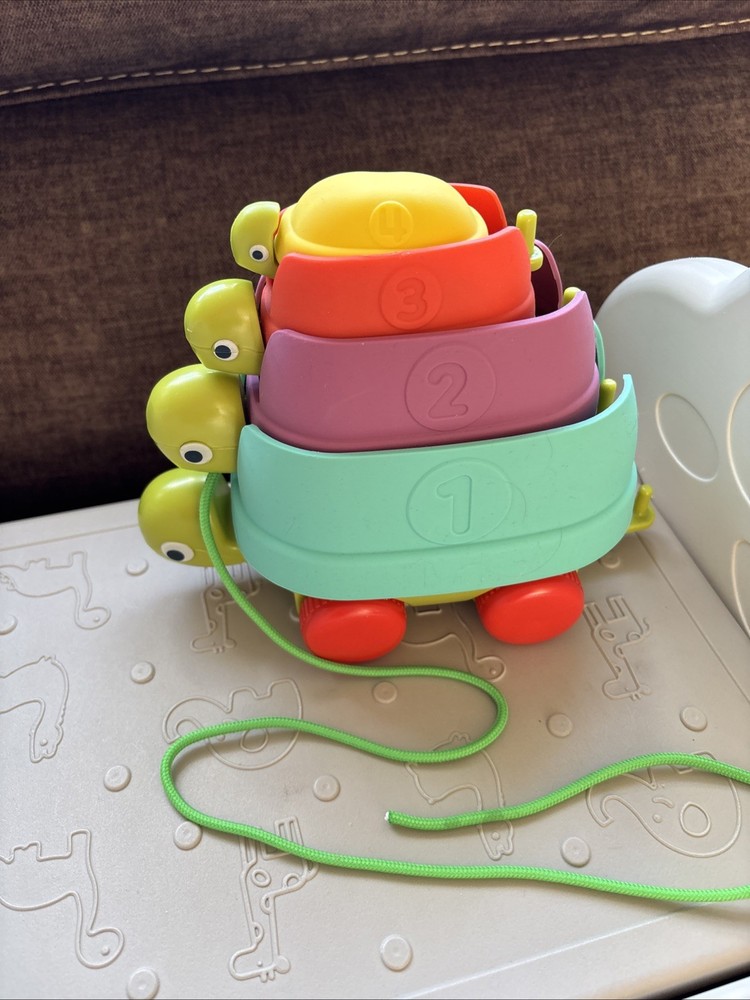 Gigglescape Turtle Pull Along Stackable Toy – Silicone, 18+ Months, 4 Pieces