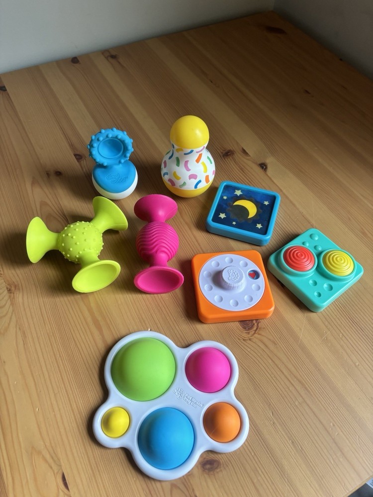 Fat Brain Toys Lovevery Dimpl Fidgets Wobble Playtab Developmental Play LOT