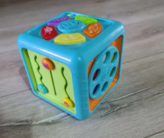 Multicolored Toddlers Cube Toy Multifunctional